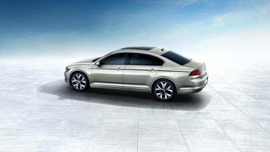  Volkswagen Magotan (B8L) 2016 года  (фото 13 из 38)